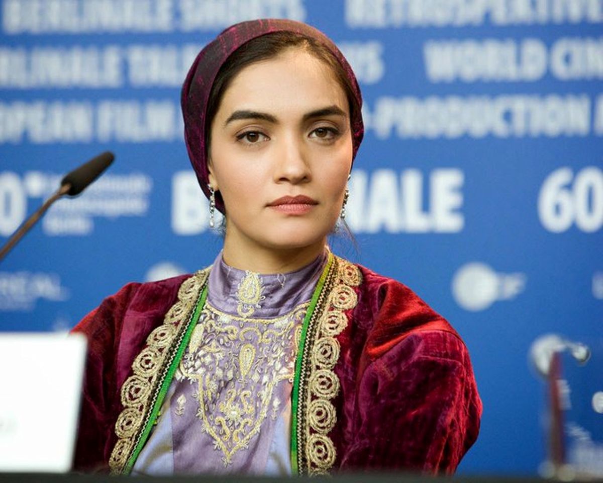 فارس: میترا حجار با قرار وثیقه آزاد است
