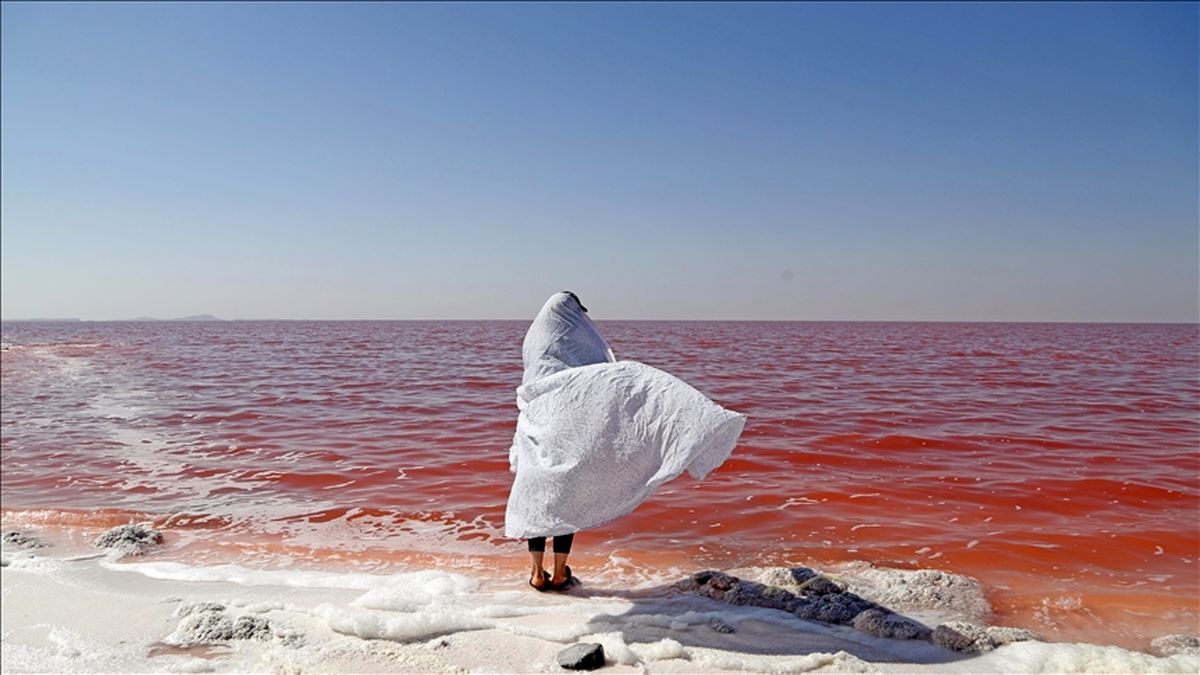 دریاچه ارومیه را چه کسی خشک کرد؟ دولت یا مردم؟!