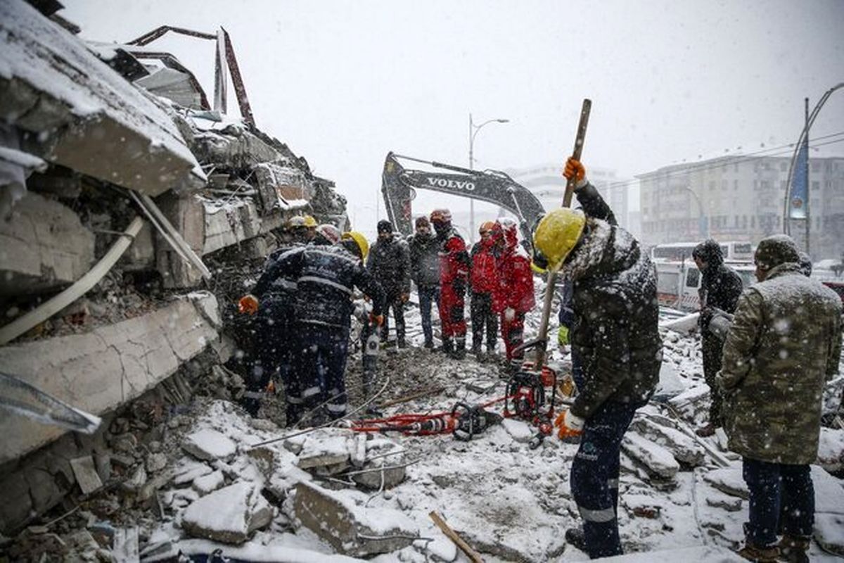 ۲۴ هزار جانباخته در زلزله ترکیه و سوریه تاکنون؛ نجات ۸ هزار نفر از زیر آوار