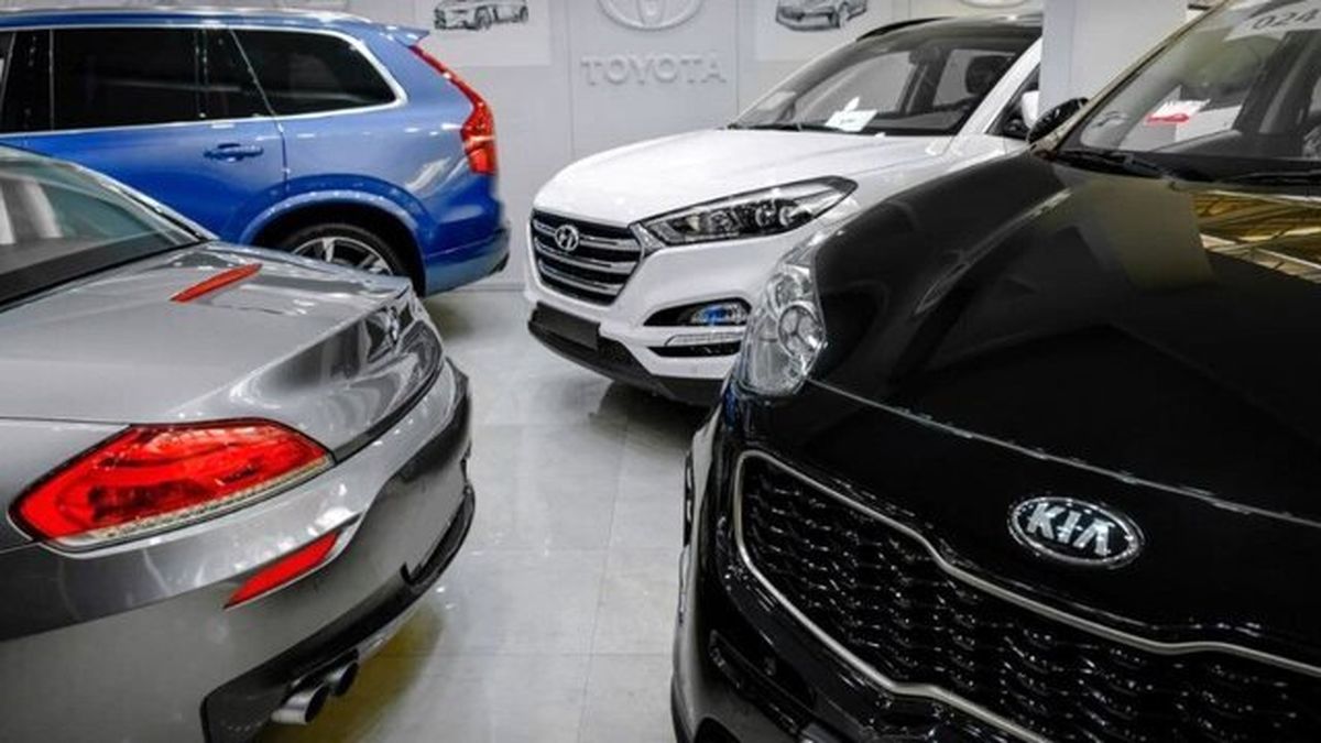 رئیس اتحادیه نمایشگاه‌داران تهران: قیمت خودرو در ۴ سال اخیر ۱۷۰۰ درصد افزایش یافته 