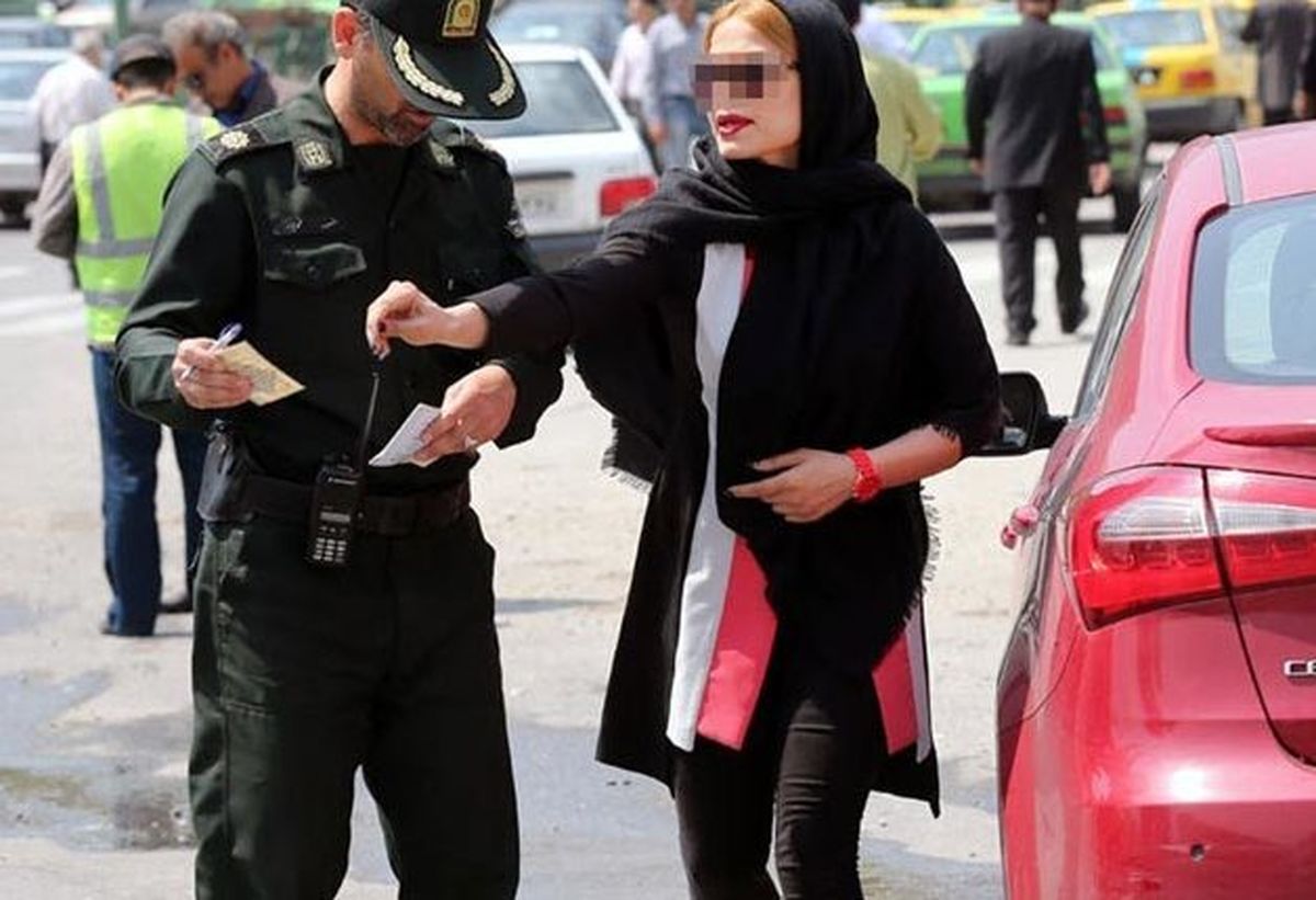 جریمه نقدی بدحجابی؛ نعمت احمدی: کاملا غیرقانونی است