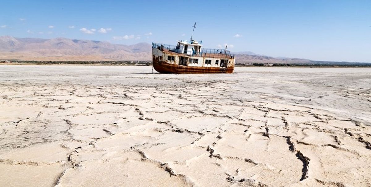 ۹۵ درصد آب دریاچه ارومیه خشک شد